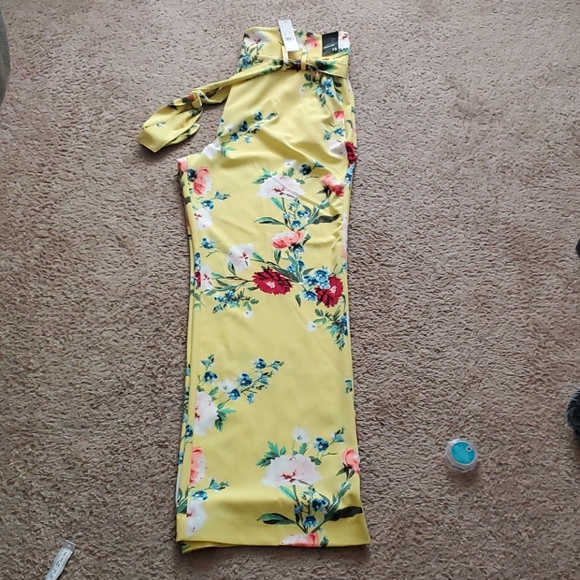 Yellow Floral Palazzo Pants - Picture 3 of 6